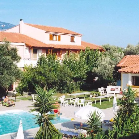 Pythos Apartment Svoronata